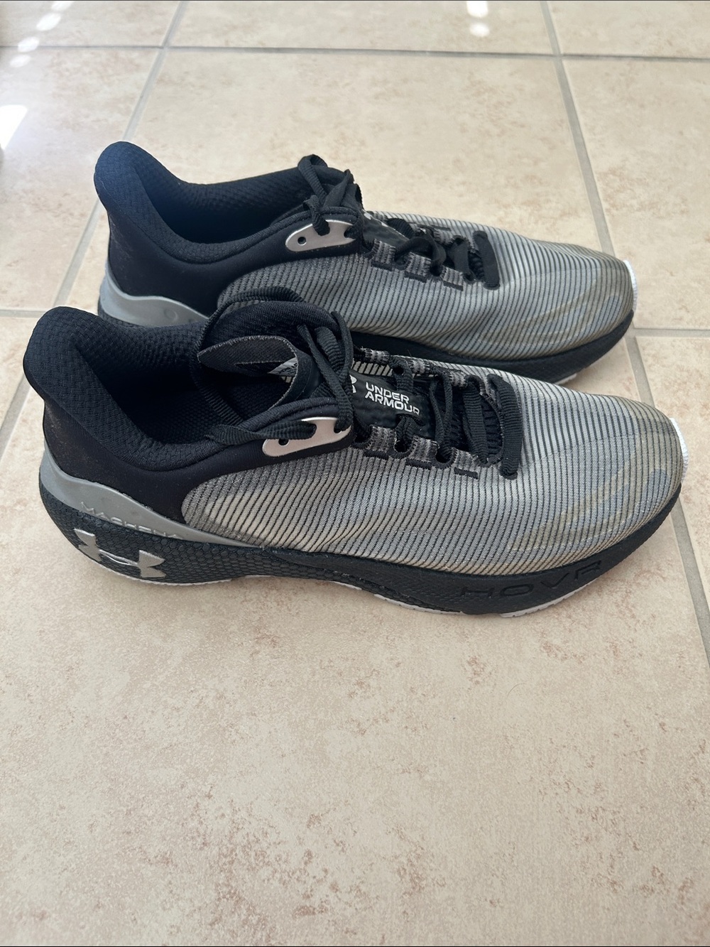 Under Armour HOVR Machina 3 Breeze Running Shoes